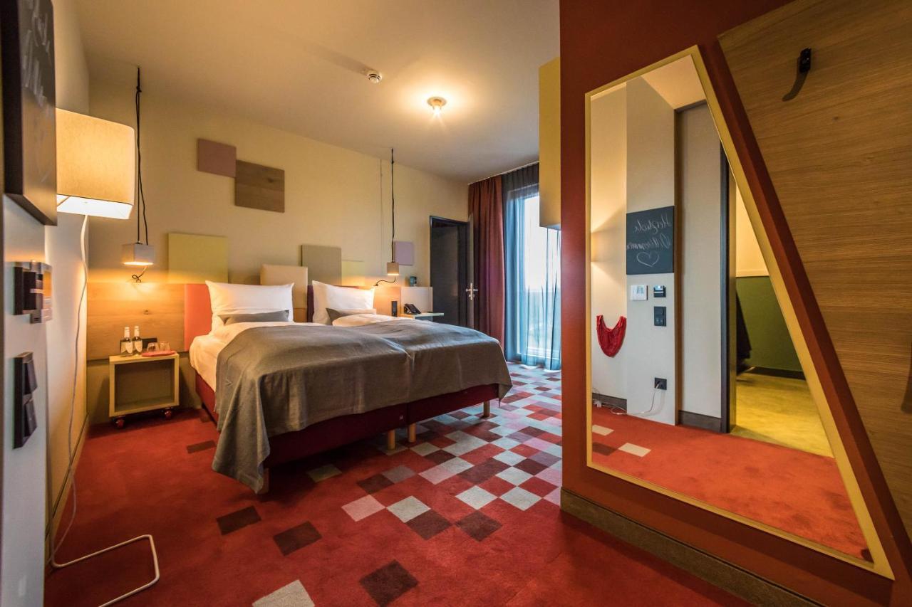 אוגסבורג Hotel Einsmehr מראה חיצוני תמונה